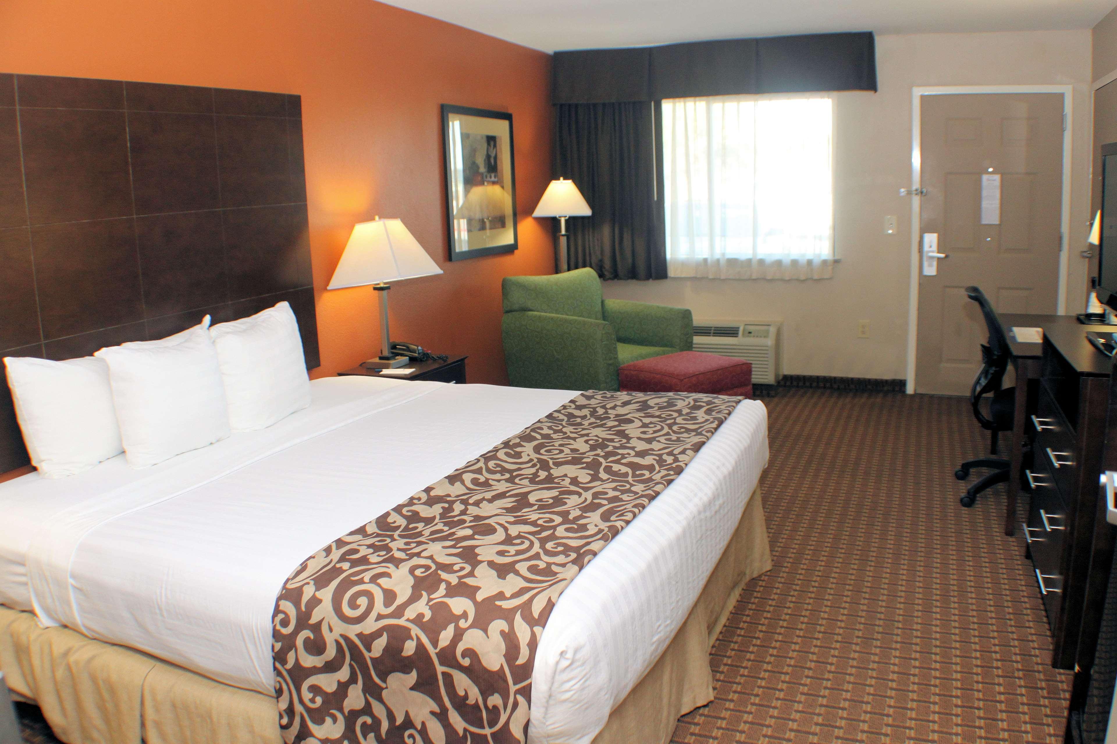Best Western Inn & Suites New Braunfels Extérieur photo