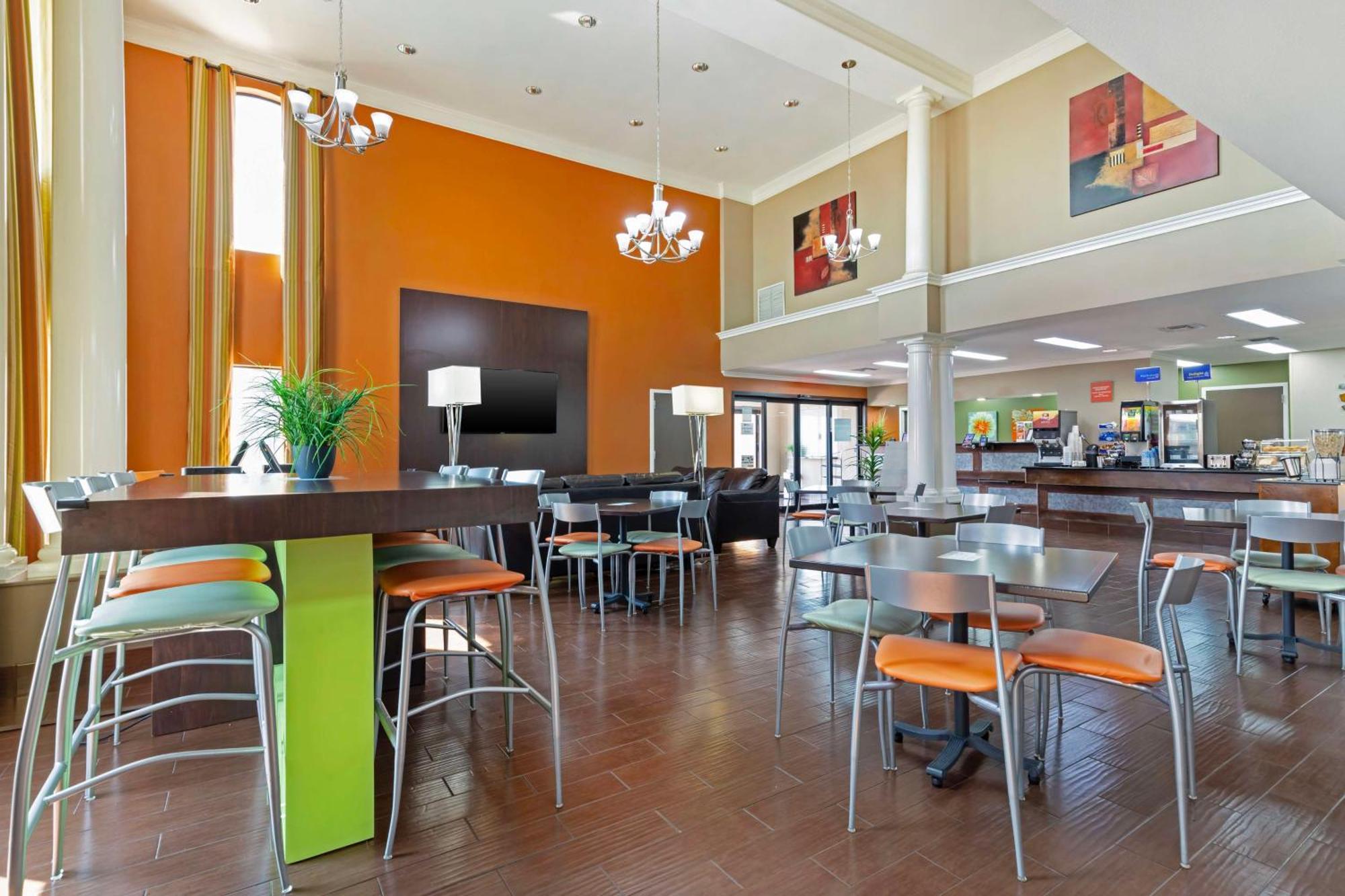 Best Western Inn & Suites New Braunfels Extérieur photo